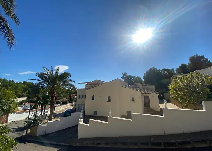 2 Pools - 24 Persons Villa