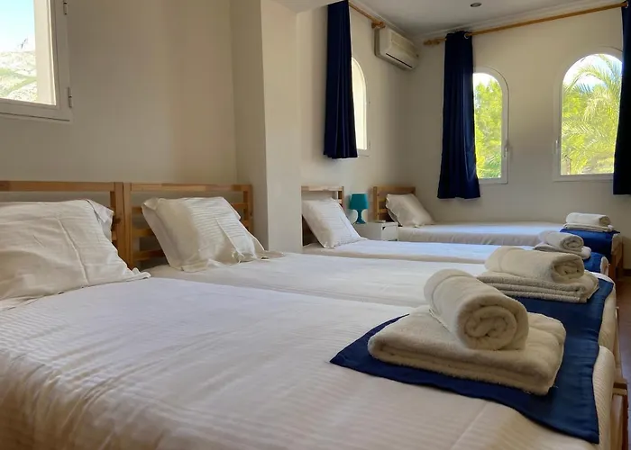 Villa 2 Pools - 24 Persons *
