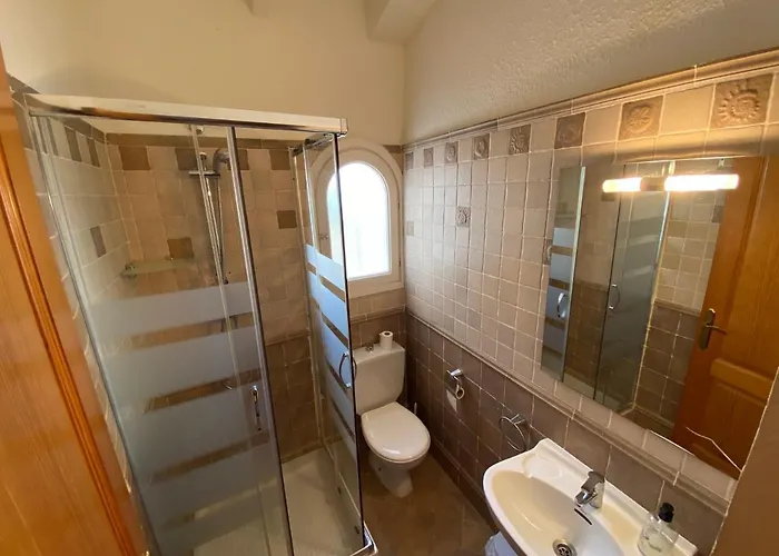 2 Pools - 24 Persons Villa