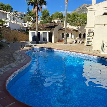 2 Pools - 24 Persons Villa
