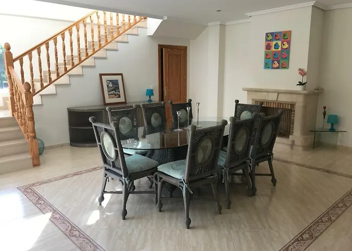 2 Pools - 24 Persons 빌라 *